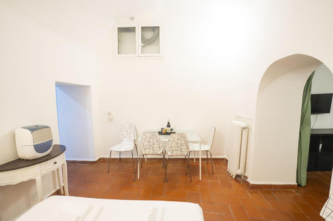 Campo De Fiori Grotto Apartment Roma Dış mekan fotoğraf